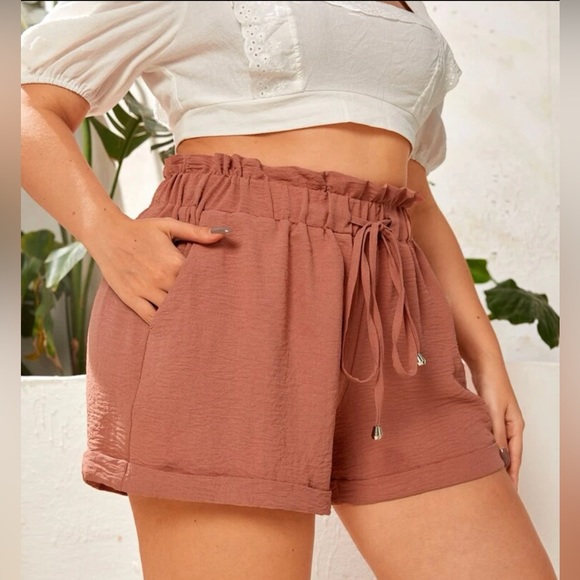 SHEIN Pants - Paper Bag Waist Drawstring Slant Pocket Shorts - Size 1XL